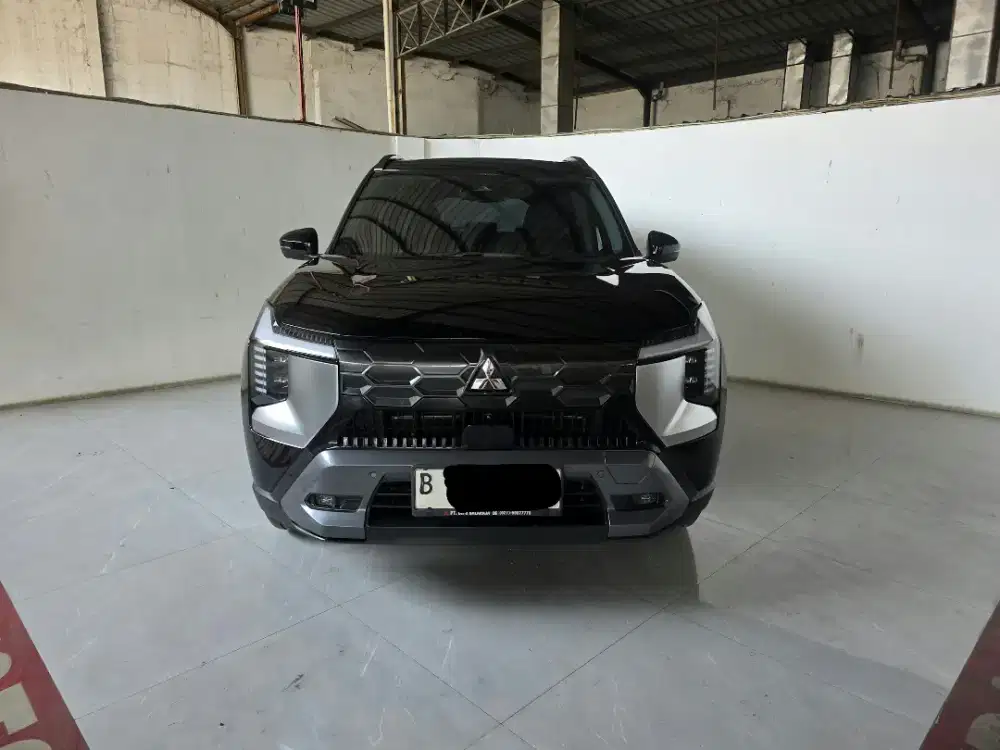 Low km 12rban Mitsubishi Destinator Ultimate AT ( Matic ) 2025 Hitam