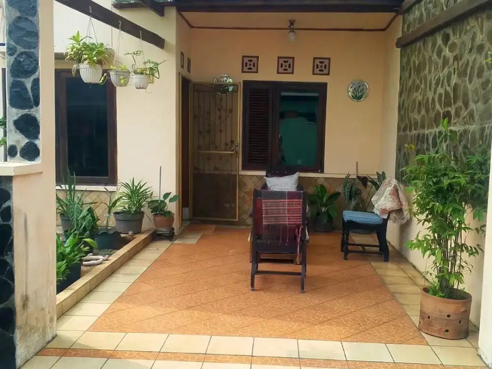 Rumah komplek serua Ciputat dekat bintaro dan BSD bebas banjir