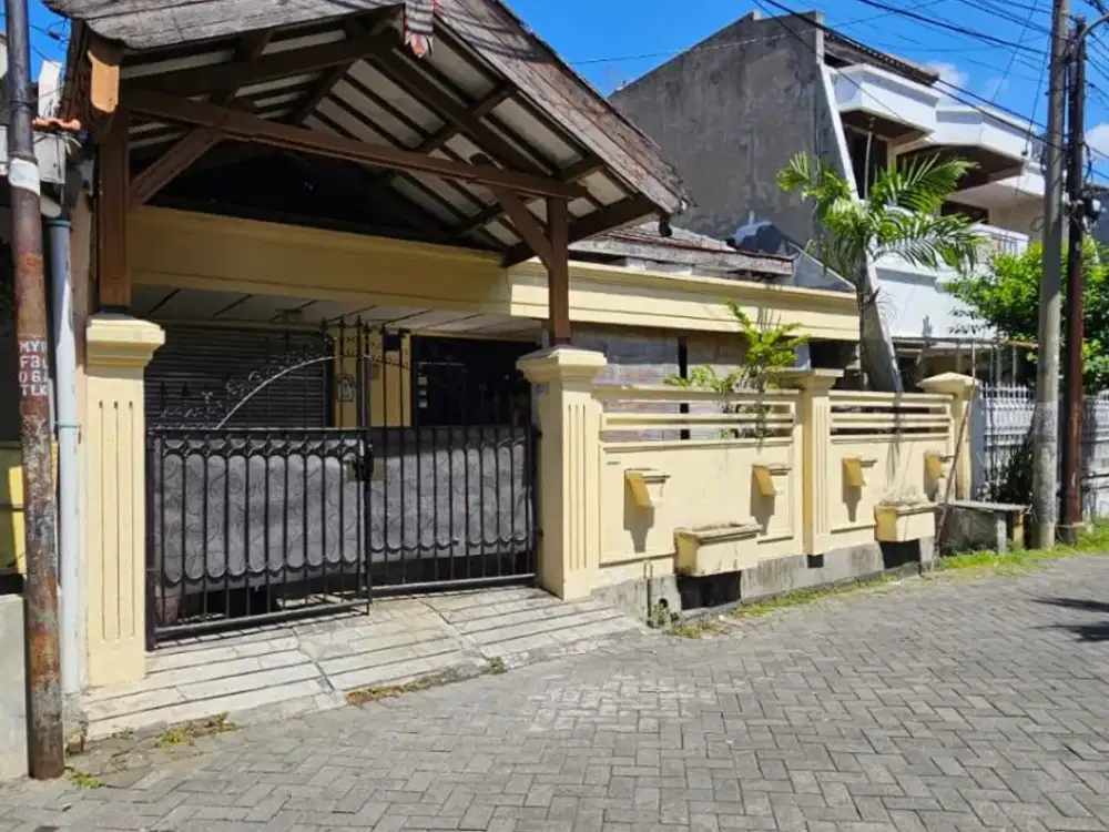 EMA442 DIJUAL RUMAH HITUNG TANAH MURAH STRATEGIS DI NGAGEL SURABAYA