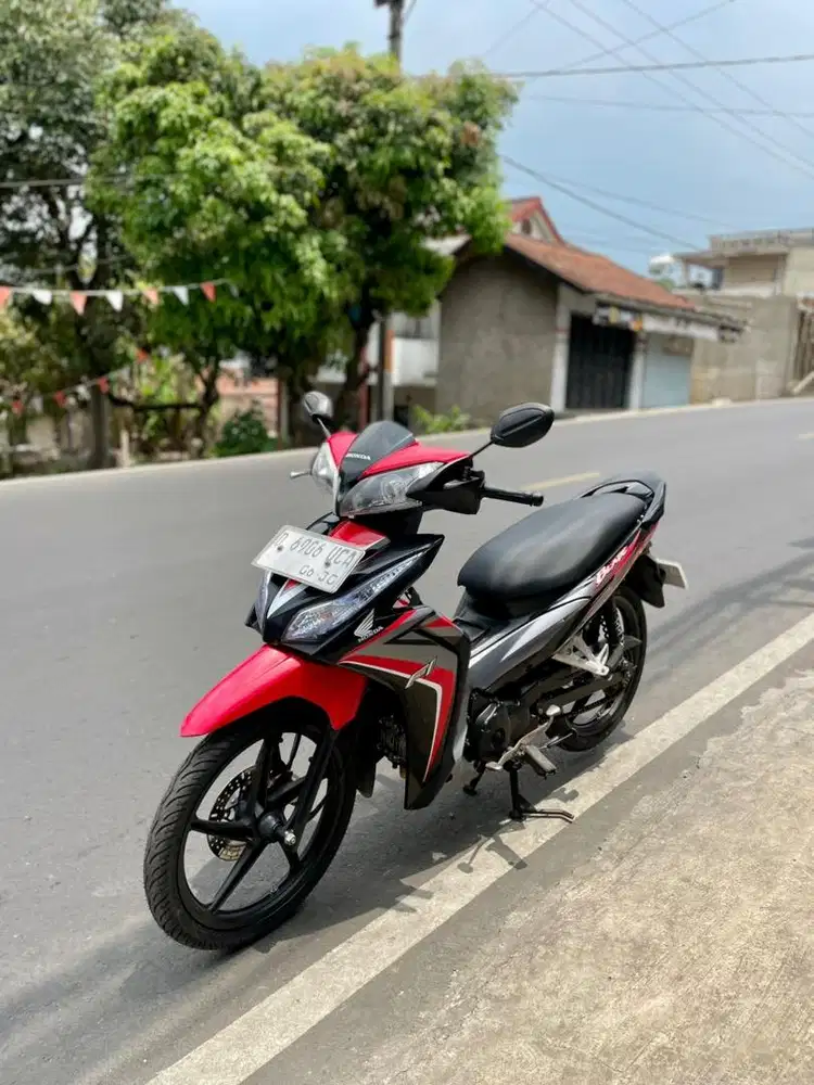 Honda Blade 125 injection 2015