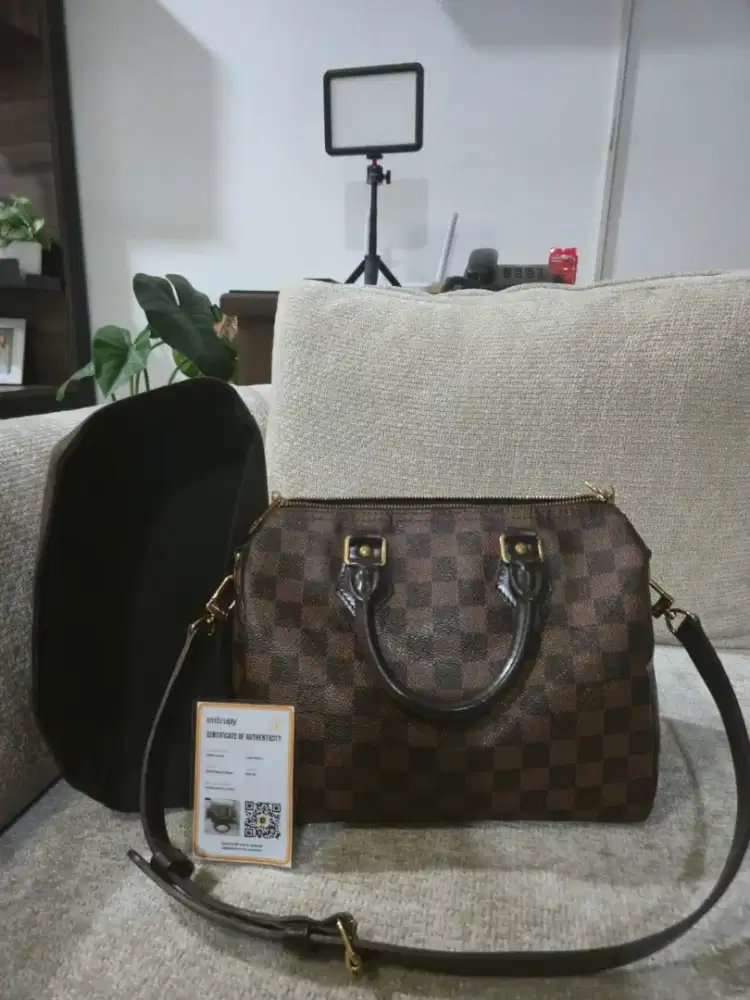 LV Damier Monogram Speedy 25 2014. Handbag. Luxury. Branded. Preloved.