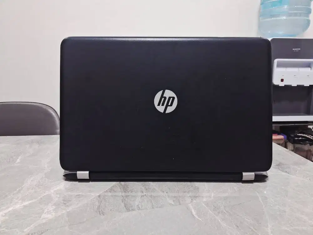 8GB AMD A8 4Cpu SSD ReadyUp R5 Batre Baru win ORI Laptop Gaming Desain