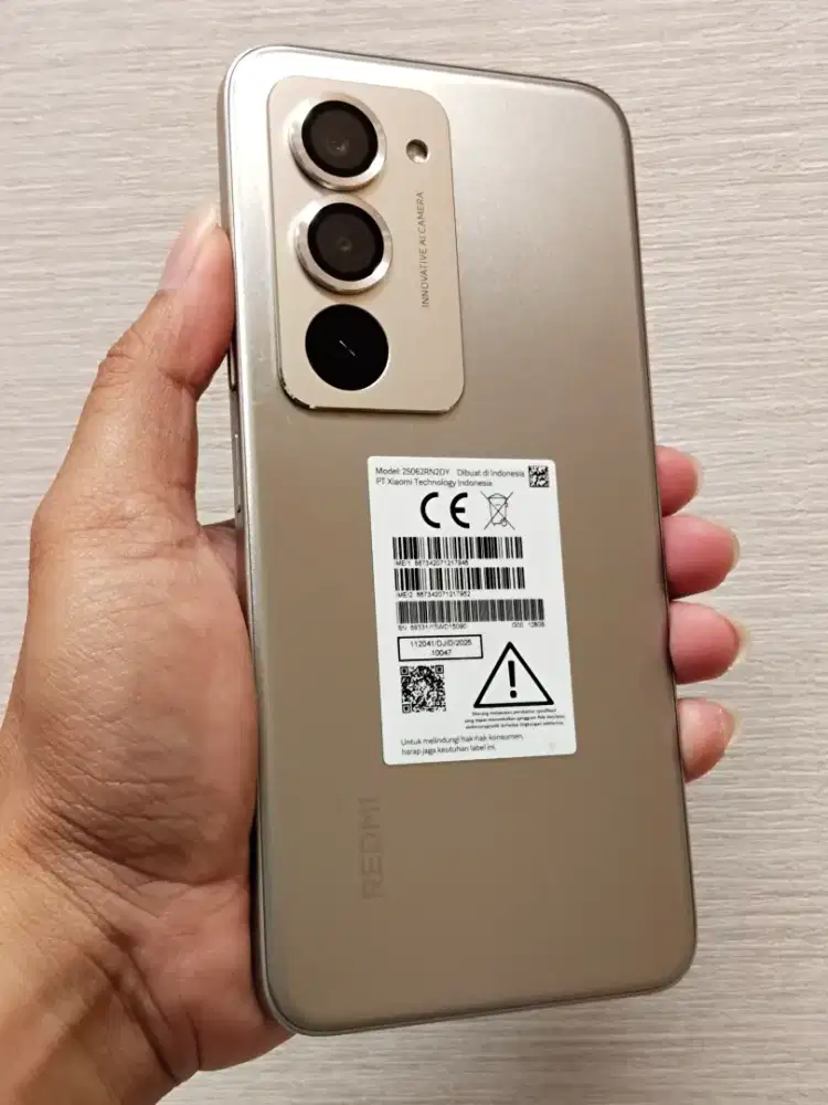 Redmi 15 ram 8/128 mulus no minus
Kelengkapan hp csan