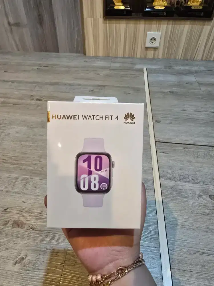 Jam tangan HUAWEI FIT 4