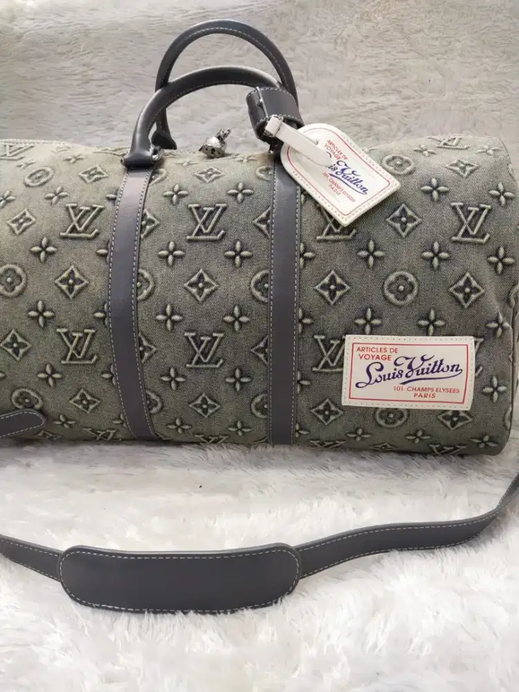 Luxury LOUIS VUITTON monogram washed buat yang suka kemewahan, status