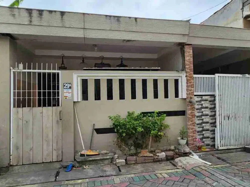 Lelang rumah 1 lantai pradah kali kendal