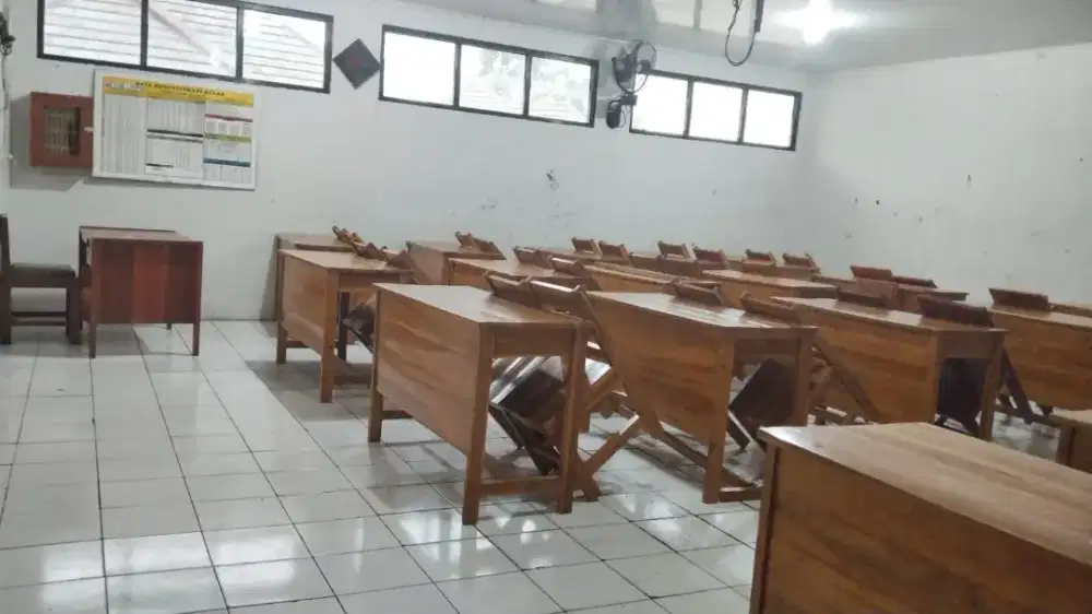 menerima jasa panggilan cuci gosok atau jaga anak cargiver