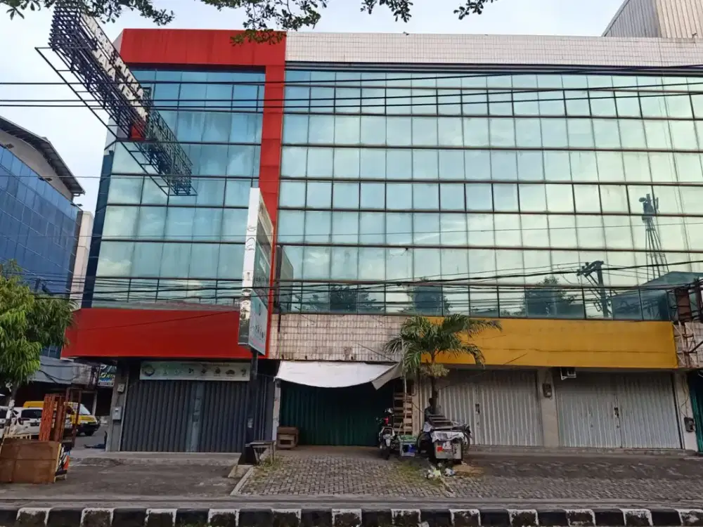 Disewakan Ruko 4 Lantai Super Strategis di Jl. KH. Agus Salim, Semarang, Jawa Tengah