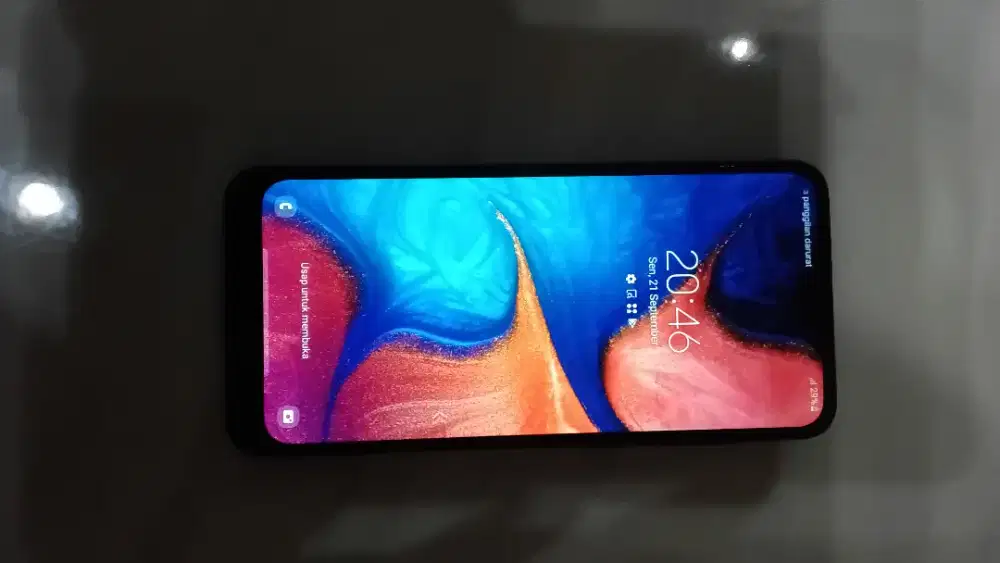 Samsung a20 bekas kualitas bagus