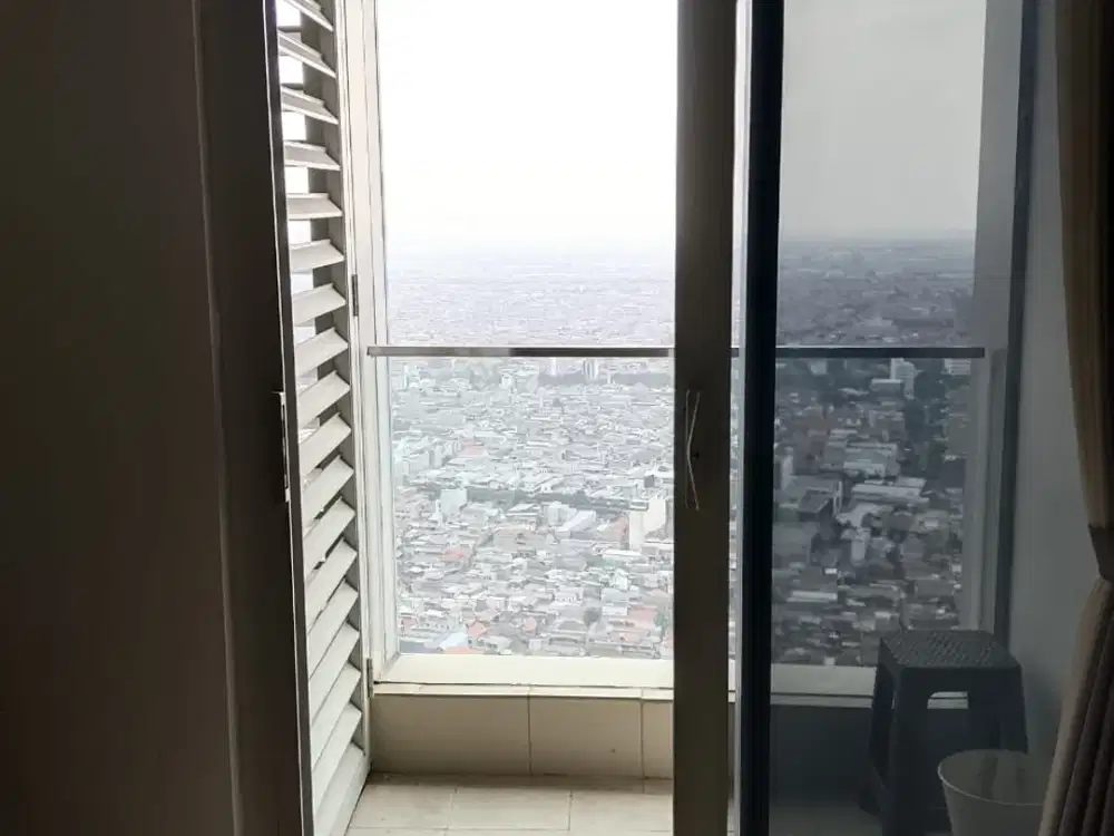 Disewakan apartemen full furnish one icon tunjungan plaza