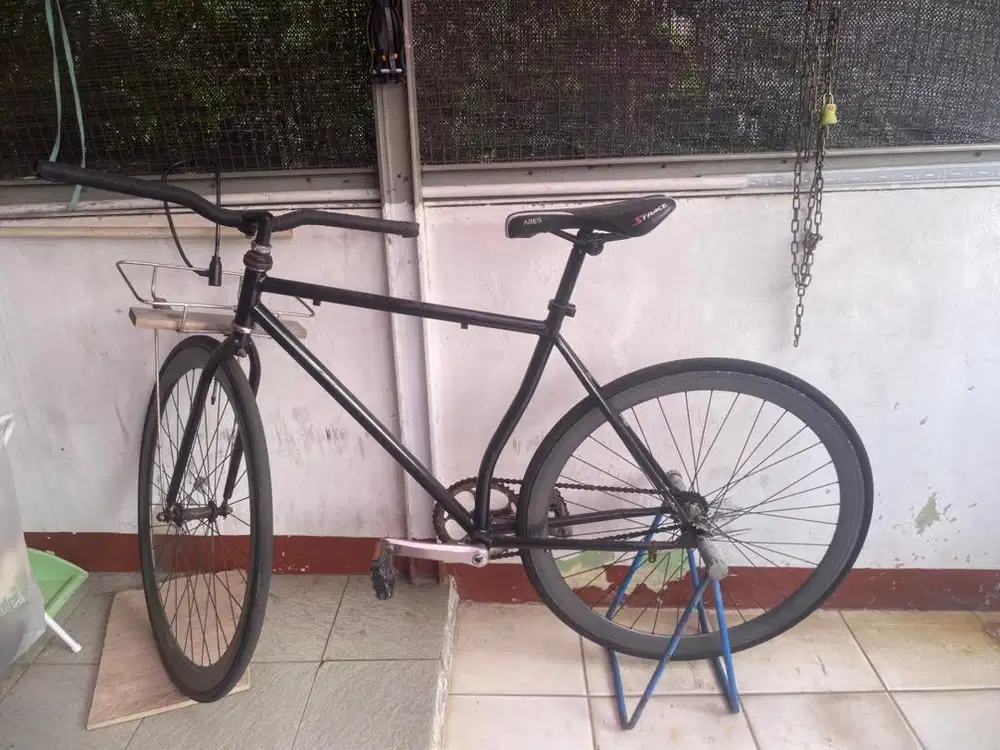 Sepeda FIXIE Hitam