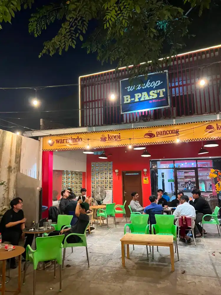 Dibutuhkan Segera Crew Cafe