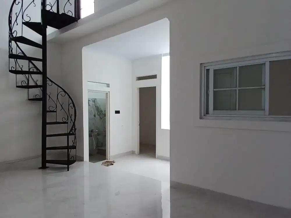 Dijual Rumah (8X12) Brand New Minimalis 2½ Lantai BSD Delatinos