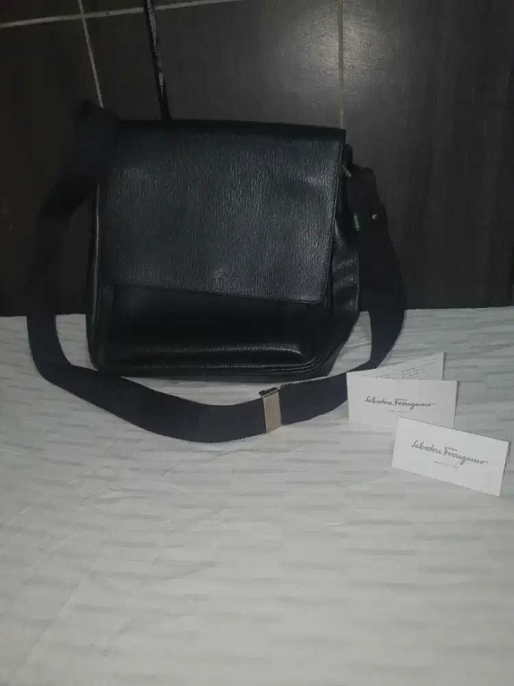 Tas pria Salvatore Ferragamo (original)