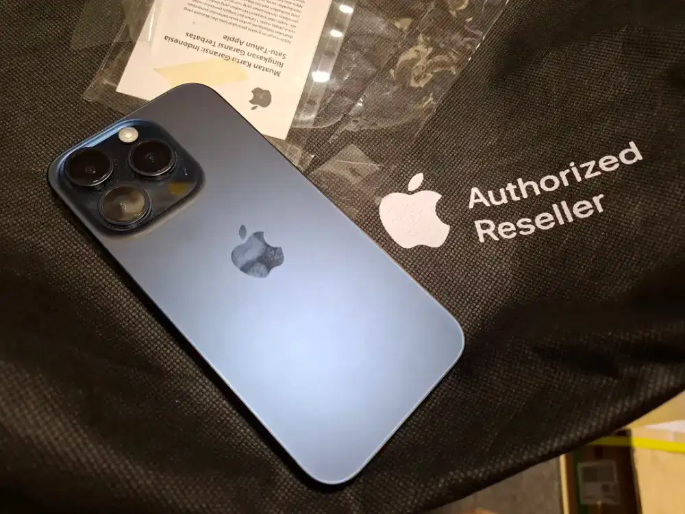 iPhone 15 Pro Resmi Good condition