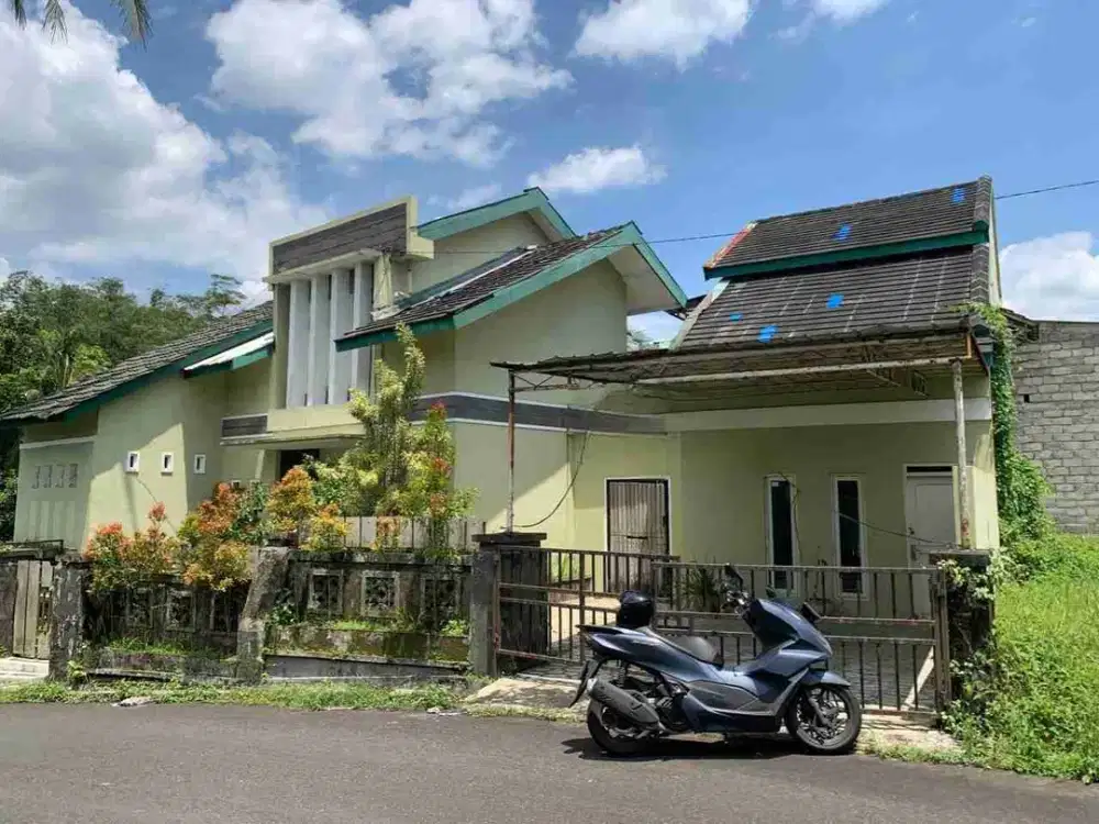 Rumah Siap Pakai Ada Kolam Renang di Secang Magelang