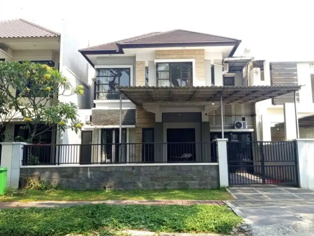 Jual Rumah 2 Lantai Nyaman di Surabaya Royal Residence