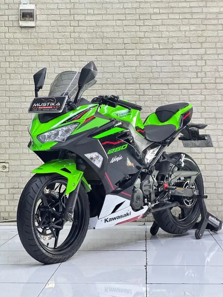 Kawasaki All New Ninja 250 FI KRT Edition