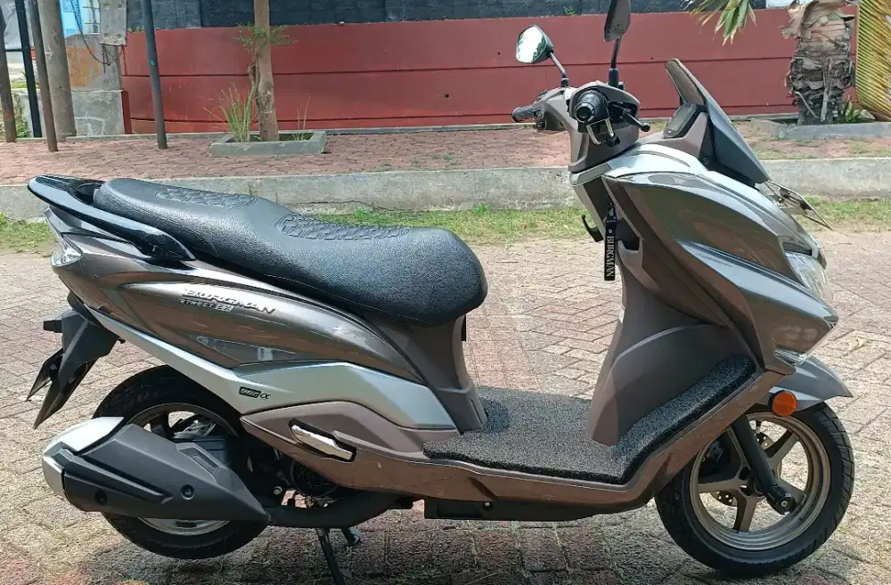 Suzuki burgman 125 2025 like NEW