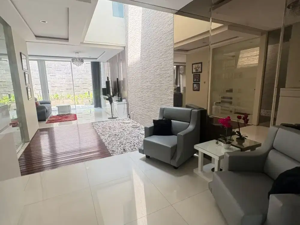 Jual Rumah Mewah 2 Lantai di Surabaya Citraland Stonegate