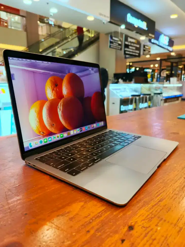 Macbook Air Retina 13 inch 2019 Grey