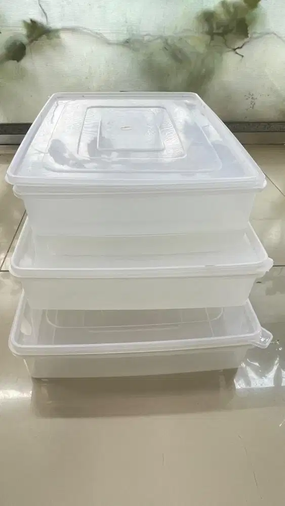 Box tempat donat
