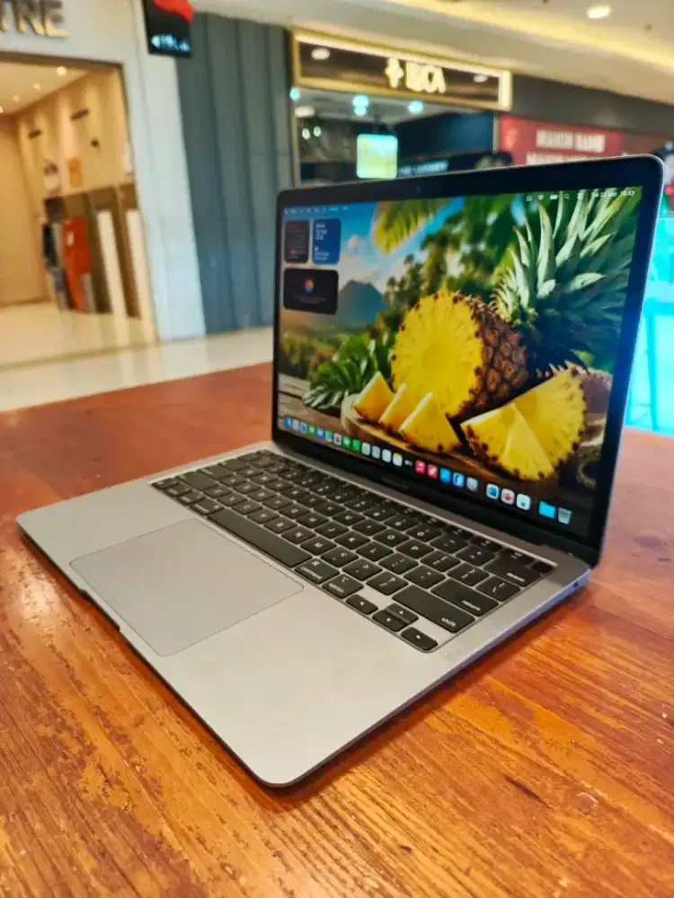 Macbook Air M1 13 inch 2020 grey