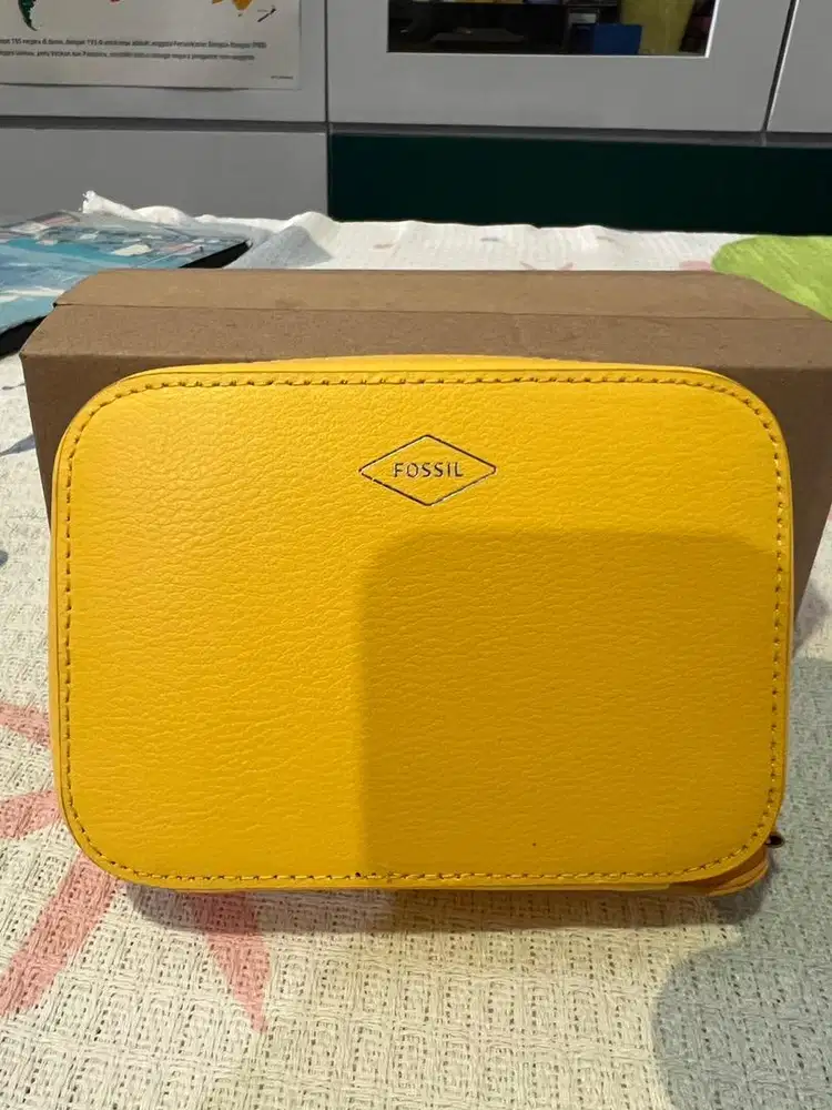 Dompet Perhiasan Fossil