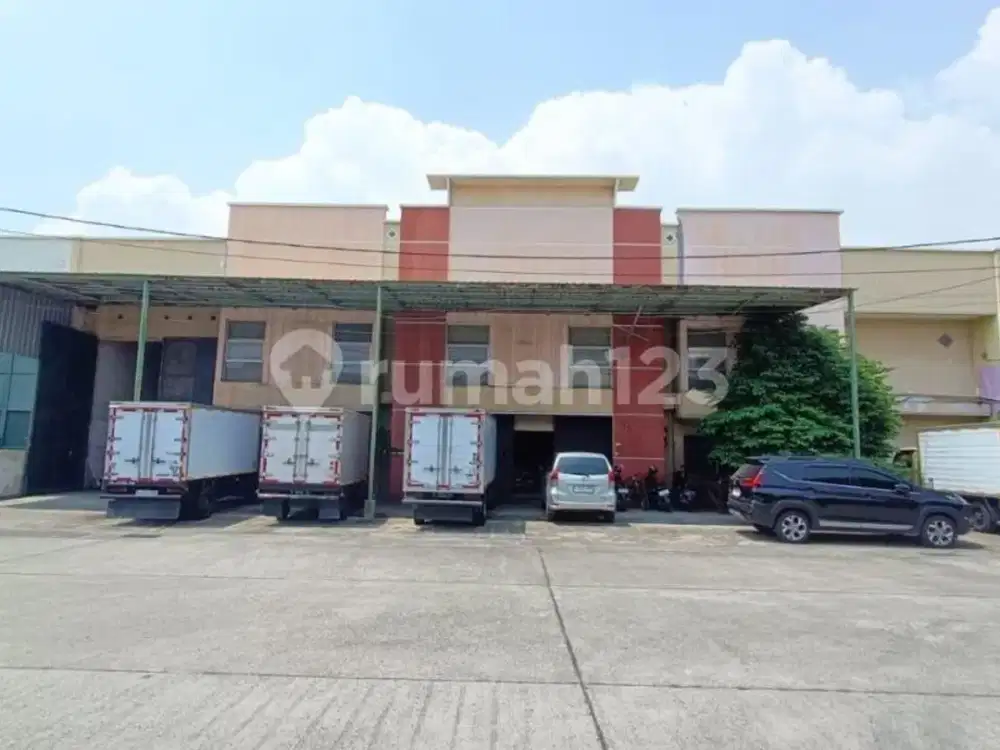 Dijual Gudang Besar Lokasi Premium Jalan Prancis Benda Dekat Bandara Soetta Luas 1200M2 Siap Pakai