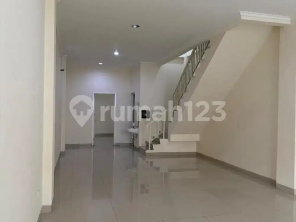 Disewa Ruko 3 Lantai Lokasi Prem Green Lake Siap Huni Cocok untuk Usaha Kuliner Dll