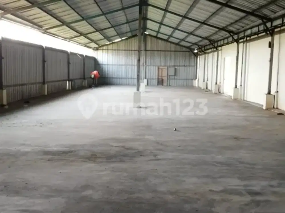 Turun Harga Disewakan Kompleks Gudang Pabrik Gandeng 4 Sepatan Tangerang Luas 1405M Masuk Kontainer 40 Feet Ada Mess Kantor