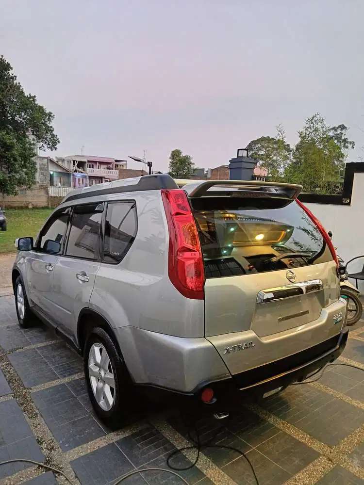 Nissan X-Trail 2010 Bensin