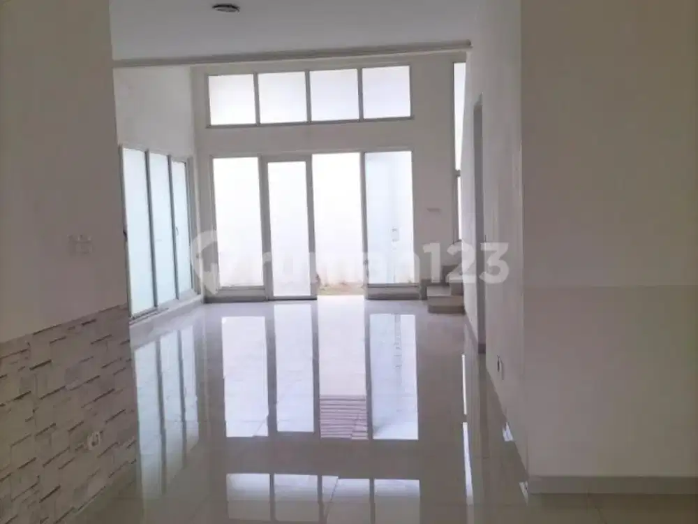 Disewakan Rumah Suvarna Sutera Elysia 200M2 2 Lantai Siap Huni Murah Pam Listrik 4400