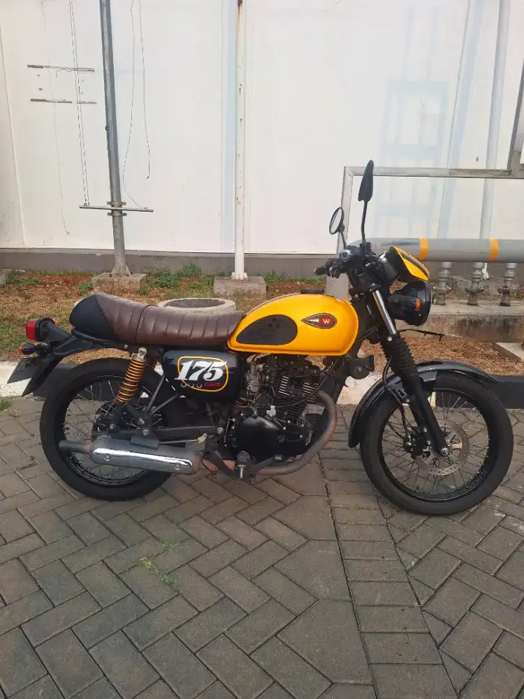 Kawasaki W175 Cafe Yellow/Kuning 2019