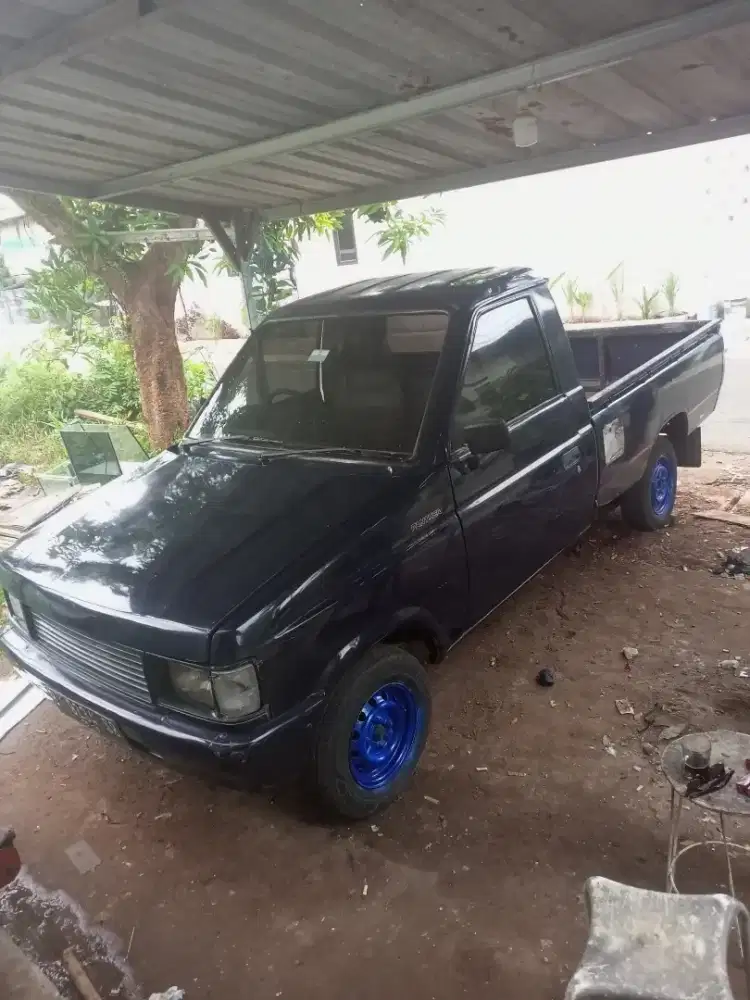 Isuzu Panther Pick Up 1996