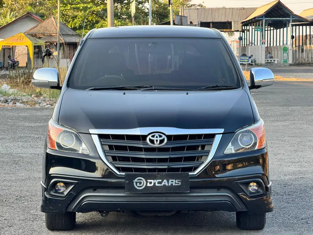 TOYOTA INNOVA BARONG DIESEL 2.5 G MATIC 2015