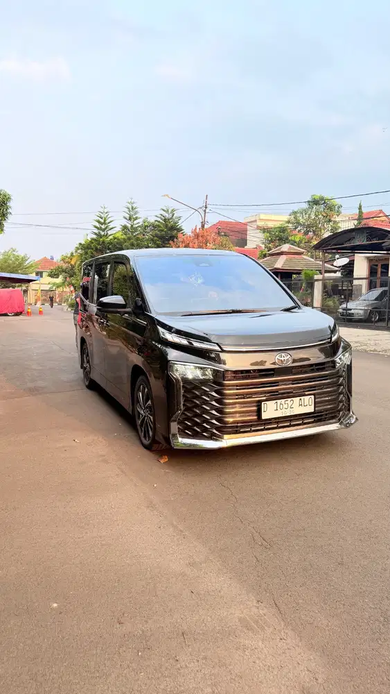 Toyota Voxy Istimewa 6ribu kilometer
