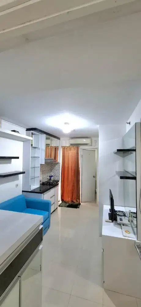Unit sewa tipe 2BR view pool Bassura City