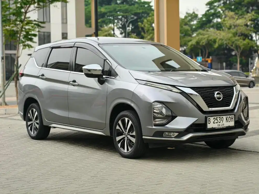Livina 1.5 VL AT 2019 Pajak Panjang Mulus Terawat Siap Pakai
