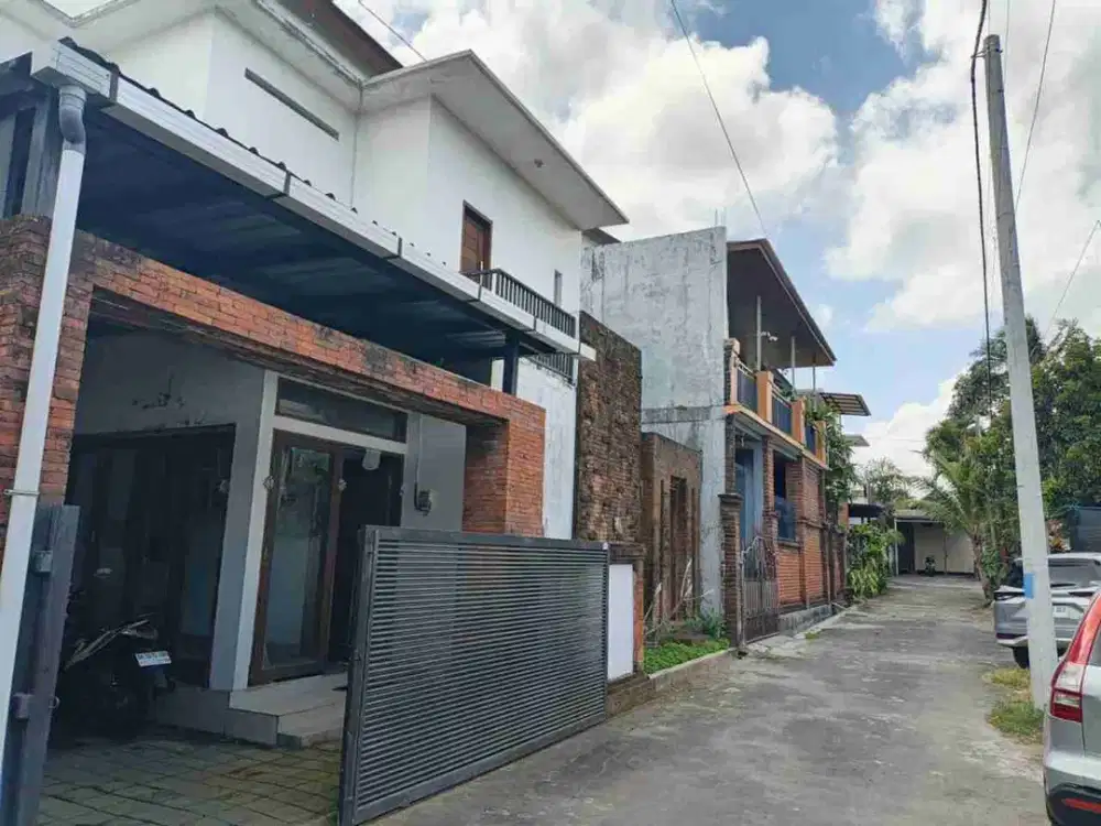 Di jual rumah jalan A Yani utara , Denpasar , Bali