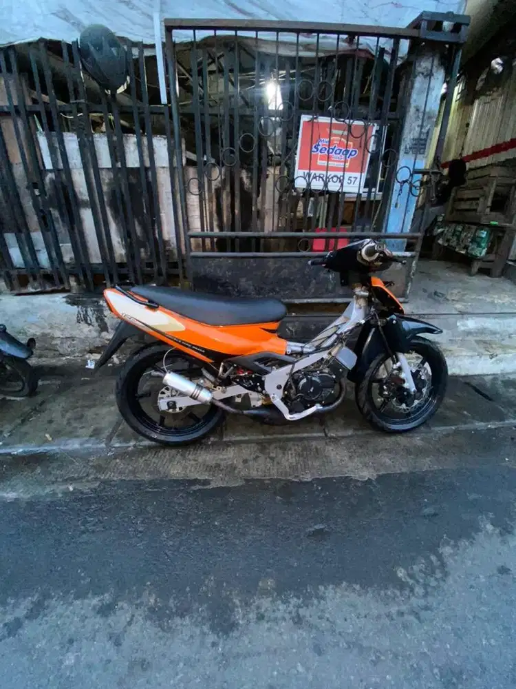 Satria Ru 2002 DD Hitam Orange