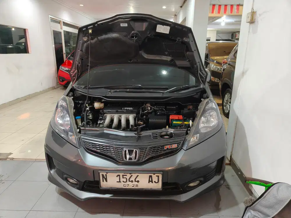 [Gress Mobil Kutisari] HONDA JAZZ RS GE8 A/T 2013 CASH / KREDIT BISA