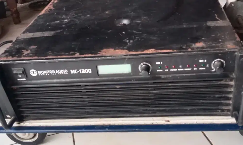 Power sub monitor audio MC1200