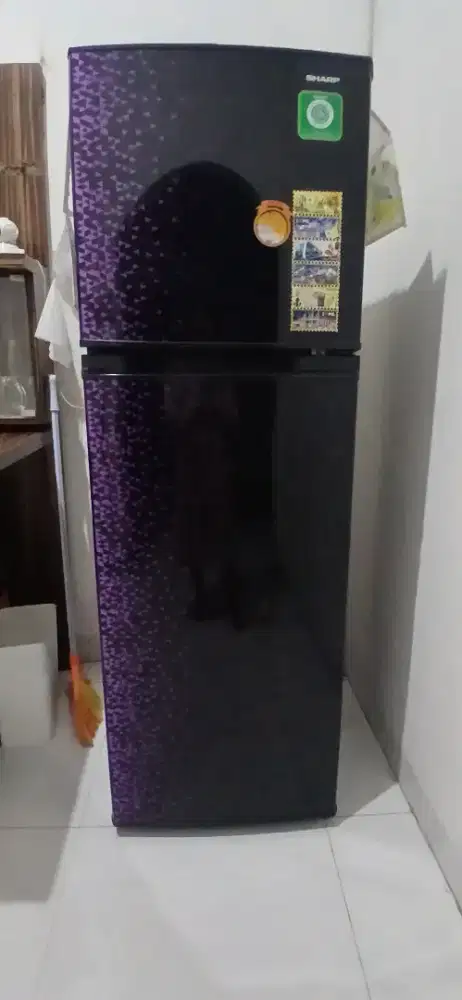 Kulkas sharp 2 pintu (mulus)