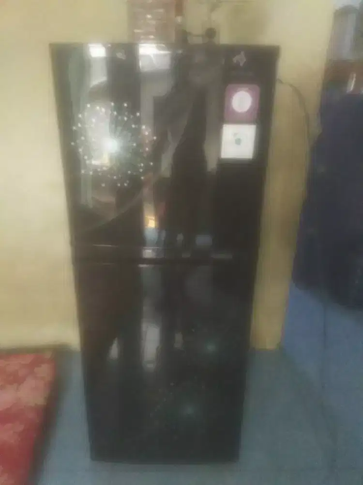 KULKAS 2 PINTU MEREK SHARP