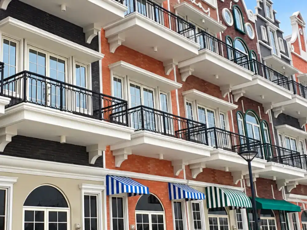 Ruko Soho Rodeo Drive Ebony Island 3LT 4,5x15 67m2 Type Amsterdam Hadap Jalan Raya PIK Pantai Indah Kapuk