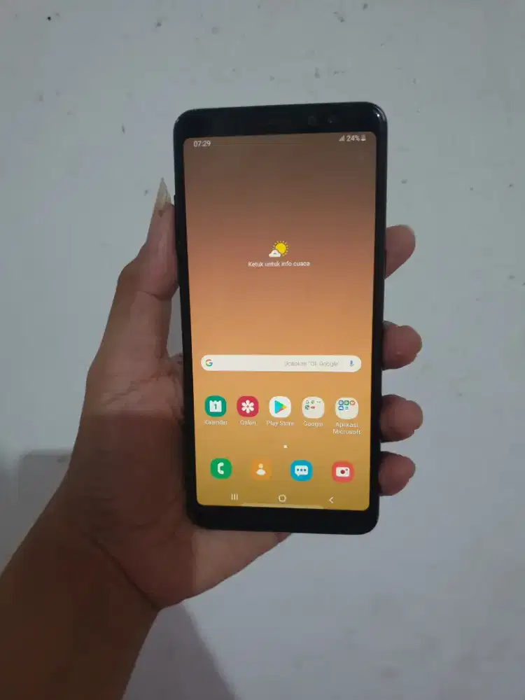 A8+ plus 6/64 samsoeng