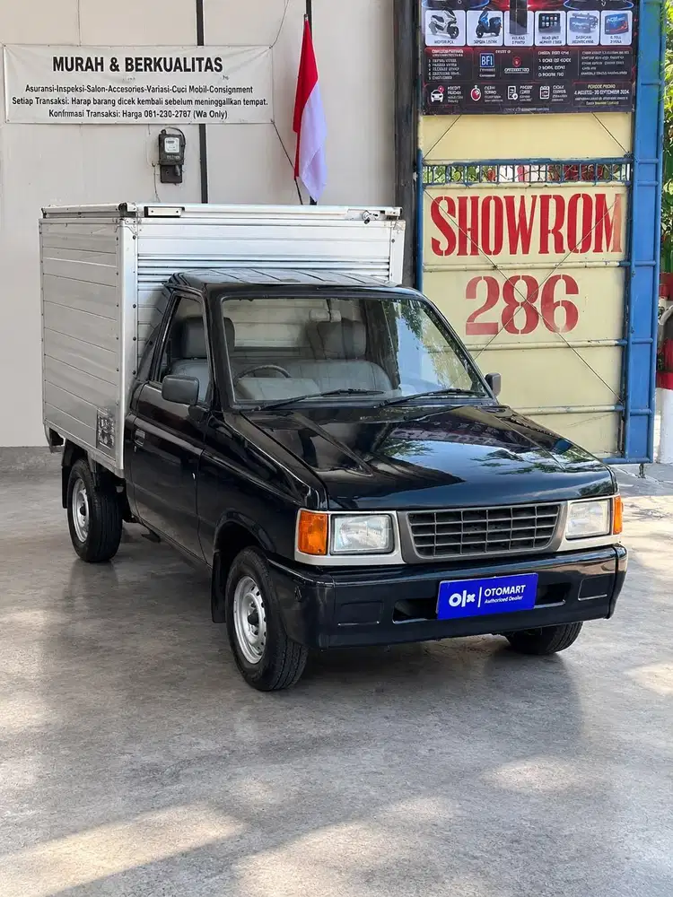 ISUZU 2001 PANTHER BOX 2,5 M/T HITAM MURAH OTOMART 286 KENJERAN