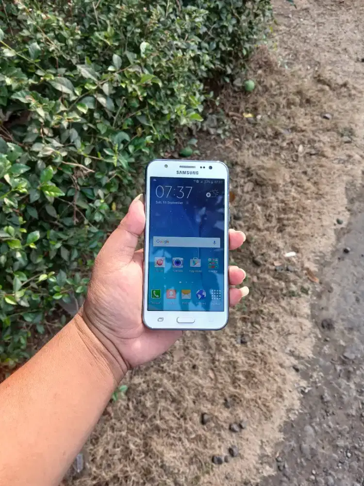 Jual Koleksi Saja Samsung J5 2015 Sinyal 4G. Kondisi Siap Pakai Mulus.