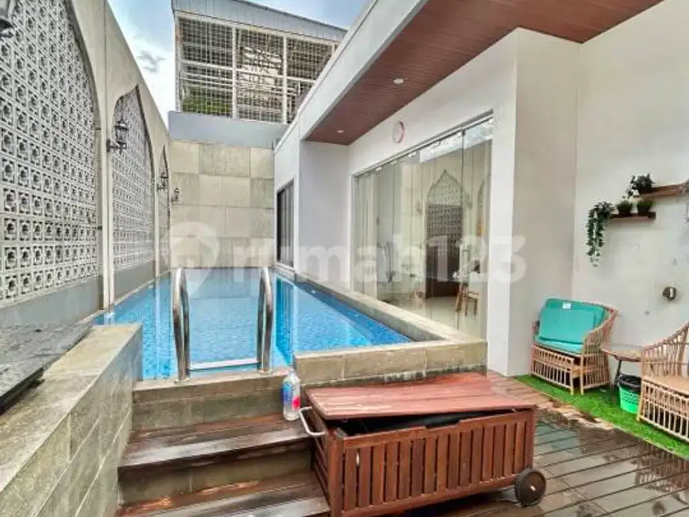 Dijual Rumah Mewah di Gunung Sahari